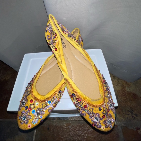Bohemian Y2K Embellished Yellow Flats - Picture 3 of 3